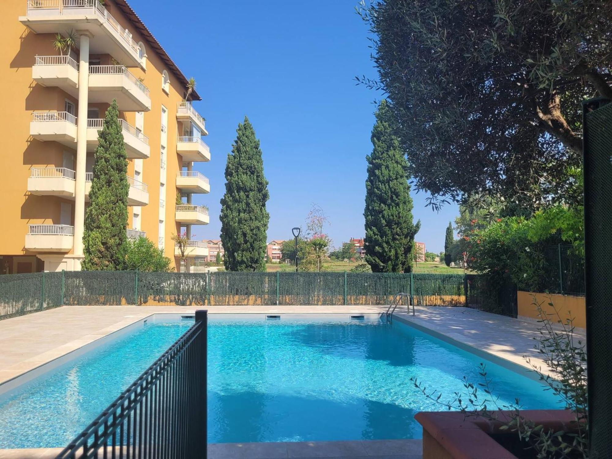 Le Jardin D'Hugo Lattes Exterior foto